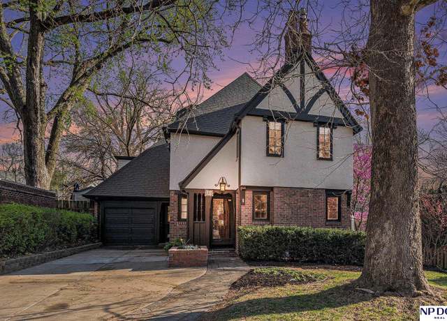 Property at 5319 Howard St, Omaha, NE 68106, 5 beds, 3.5 baths