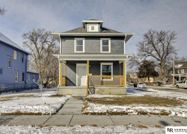 Property at 3218 N 16th St, Omaha, NE 68110, 3 beds, 1.5 baths