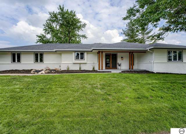 Property at 3913 N 207th St, Elkhorn, NE 68022, 4 beds, 3.5 baths