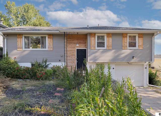 Property at 3962 Read St, Omaha, NE 68112, 4 beds, 1 bath