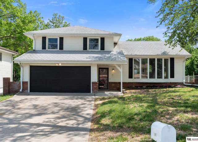 Property at 14611 Holmes St, Omaha, NE 68137, 3 beds, 2.5 baths