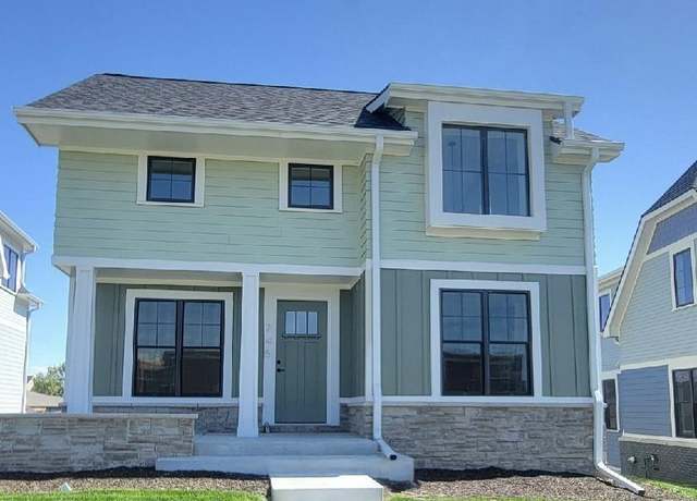 Property at 745 Penrose Dr, Lincoln, NE 68521, 3 beds, 3 baths