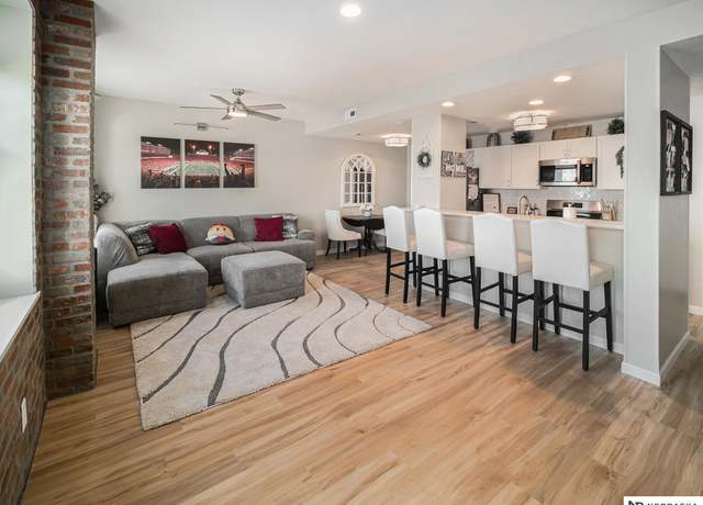 Property at 139 N 11th St #905, Lincoln, NE 68508, 1 bed, 1 bath