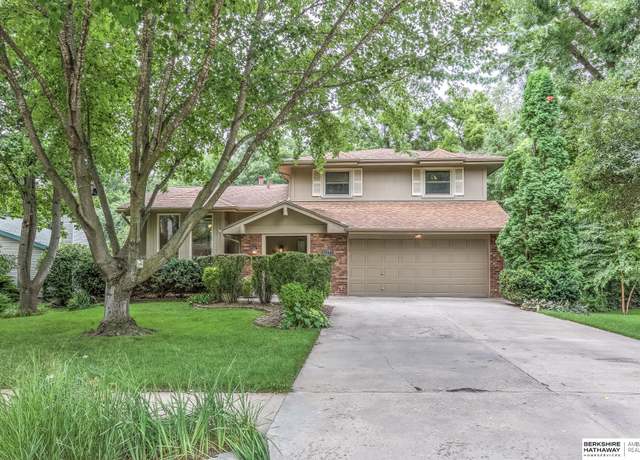 Property at 16273 Wood Dr, Omaha, NE 68130, 3 beds, 2.5 baths