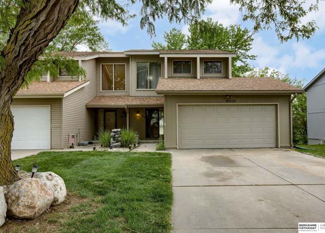 Property at 15010 Normandy Blvd, Bellevue, NE 68123, 3 beds, 4 baths