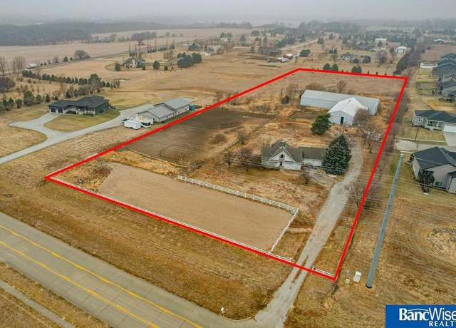 Property at 6701 S Folsom St, Lincoln, NE 68523, 2 beds, 2 baths