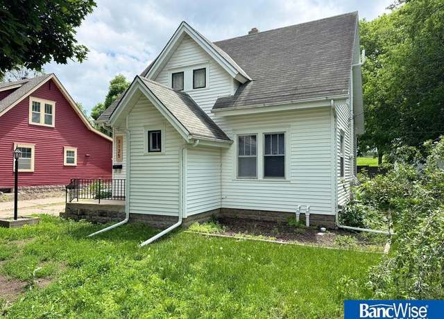 Property at 3125 C St, Lincoln, NE 68510, 2 beds, 1 bath