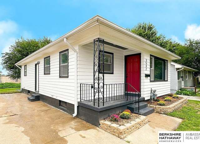 Property at 3542 Avenue G, Council Bluffs, IA 51501, 3 beds, 1 bath