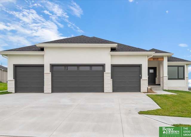 Property at 20122 T St, Omaha, NE 68135, 5 beds, 3 baths