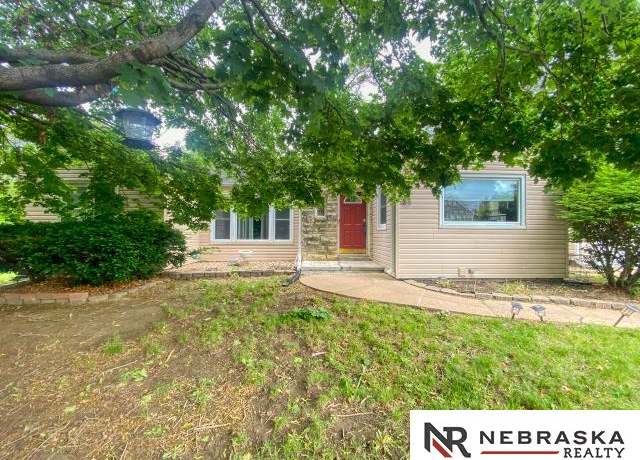 Property at 4816 N 60th St, Omaha, NE 68104, 2 beds, 2 baths
