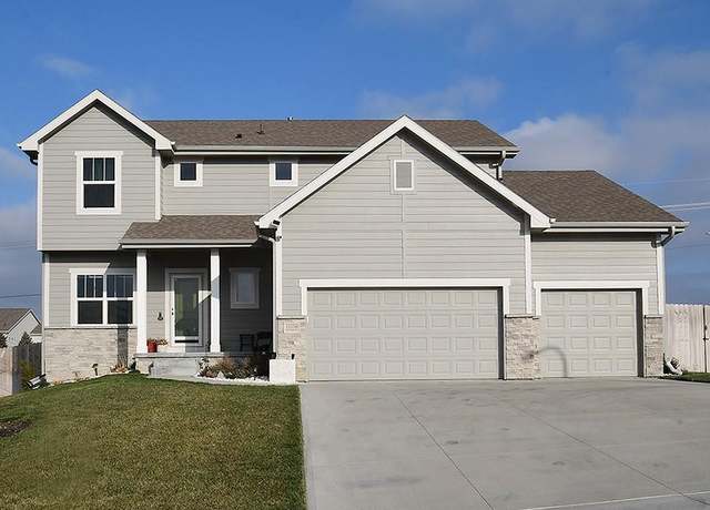 Property at 11156 Port Royal Dr, Papillion, NE 68046, 4 beds, 2.5 baths