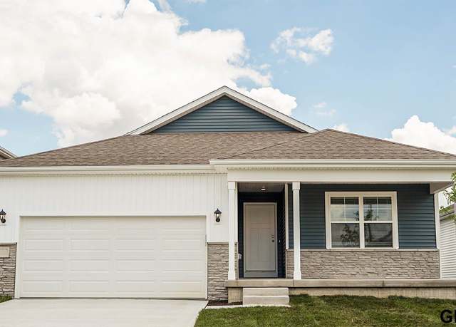 Property at 12611 S 205th St, Gretna, NE 68028, 4 beds, 3 baths