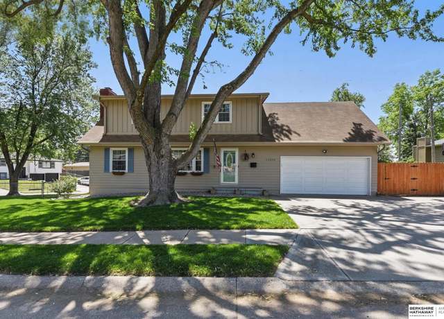 Property at 12555 Ohern St, Omaha, NE 68137, 5 beds, 2.5 baths