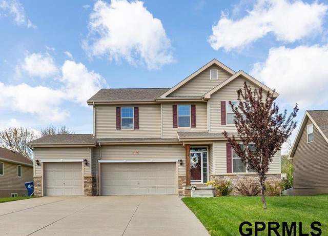 Property at 1404 Georgia Ave, Bellevue, NE 68147, 4 beds, 2.5 baths