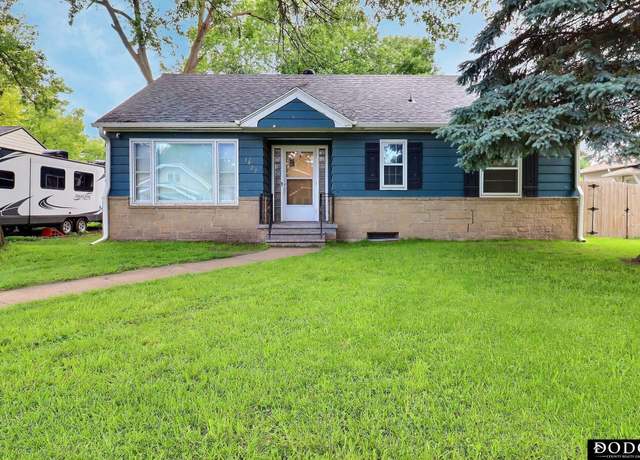 Property at 1827 N Broad St, Fremont, NE 68025, 3 beds, 1 bath