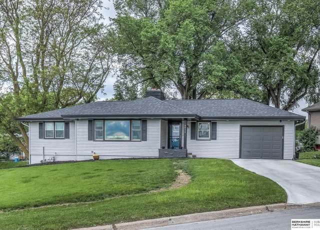 Property at 3432 N 206 St, Elkhorn, NE 68022, 4 beds, 2 baths