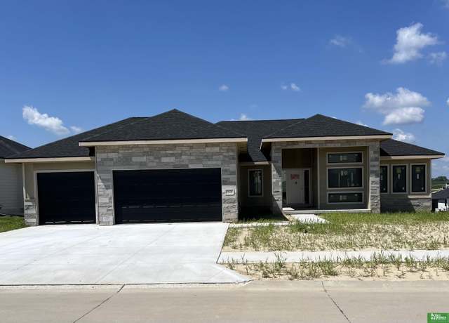 Property at 5426 N 213th St, Elkhorn, NE 68022, 6 beds, 3 baths