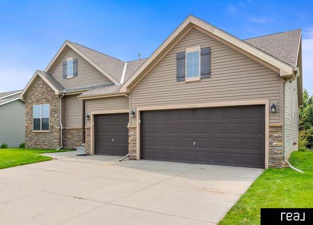 Property at 17105 Chandler St, Omaha, NE 68136, 3 beds, 3 baths