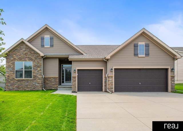 Property at 17105 Chandler St, Omaha, NE 68136, 3 beds, 3 baths