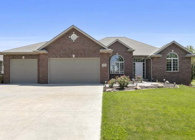 Property at 2549 Wilderness Ridge Cir, Lincoln, NE 68512, 4 beds, 3.5 baths