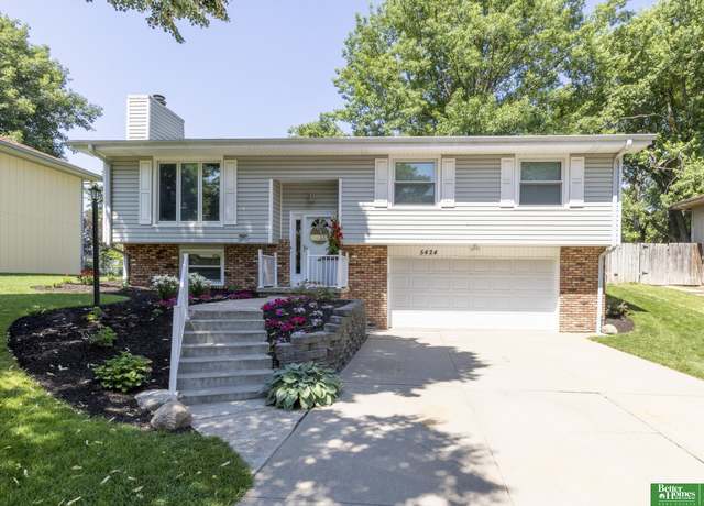 Property at 5424 S 151 St, Omaha, NE 68137, 3 beds, 3 baths