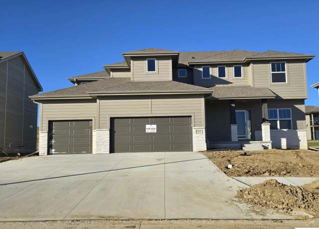 Property at 11018 N 162 St, Bennington, NE 68007, 5 beds, 2.5 baths