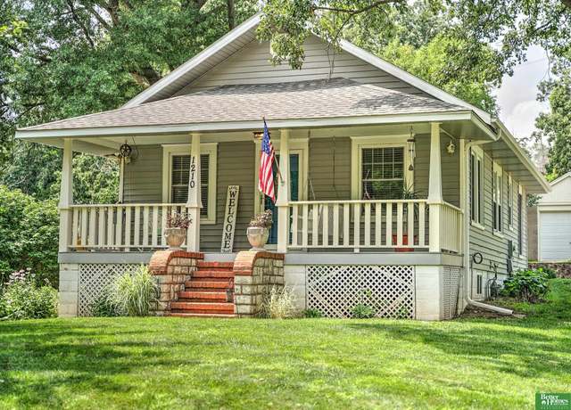 Property at 1210 Prairie Ave, Bellevue, NE 68005, 3 beds, 3 baths