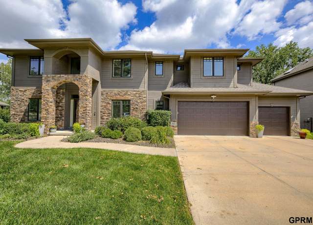 Property at 407 S 198th St, Elkhorn, NE 68022, 5 beds, 4.5 baths