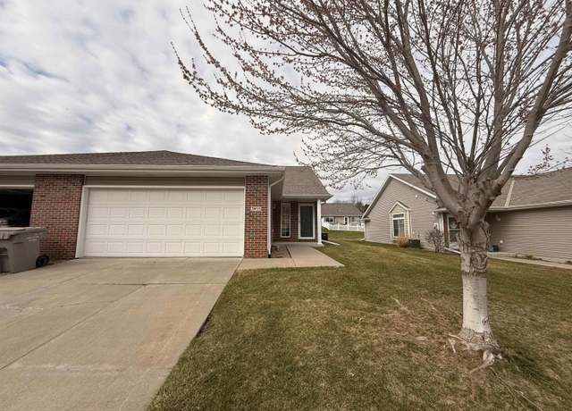 Property at 3955 N 19th St, Lincoln, NE 68521, 2 beds, 2 baths