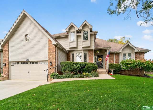 Property at 15362 Grant St, Omaha, NE 68116, 4 beds, 3.5 baths