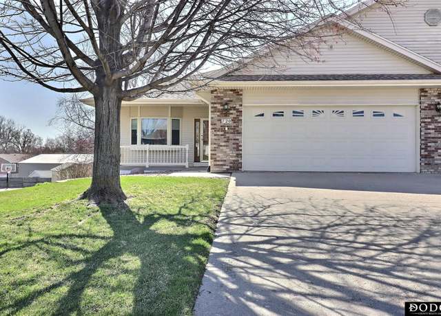 Property at 720 White Feather Ct, Arlington, NE 68002, 4 beds, 3 baths