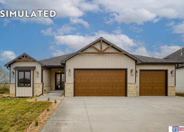 Property at 1474 S 9th Ave, Ashland, NE 68003, 6 beds, 3 baths