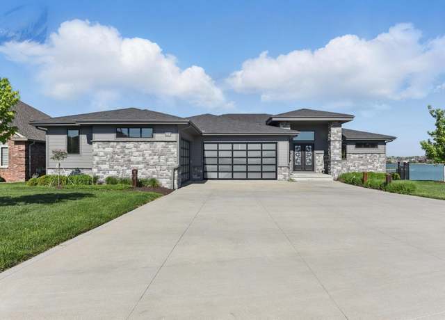Property at 17028 S Reflection Cir, Bennington, NE 68007, 5 beds, 5.5 baths