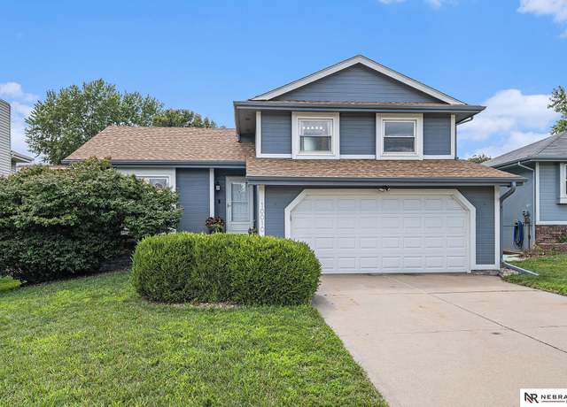 Property at 10010 S 10th St, Bellevue, NE 68123, 3 beds, 2 baths