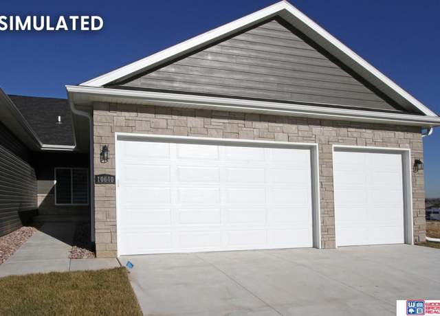 Property at 432 N 108th St, Lincoln, NE 68527, 4 beds, 3 baths