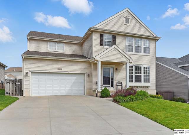 Property at 16426 Sherwood Ave, Omaha, NE 68116, 4 beds, 2.5 baths