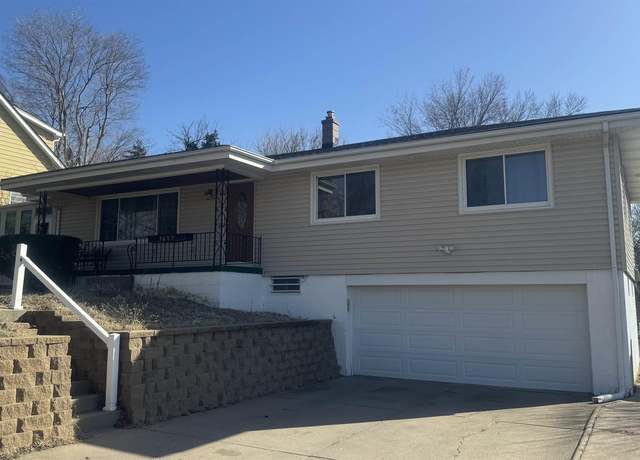Property at 5609 Camden Ave, Omaha, NE 68104, 4 beds, 1.5 baths