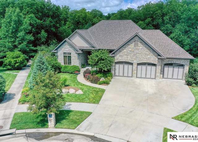 Property at 1744 W Set Aside Cir, Lincoln, NE 68523, 4 beds, 3.5 baths