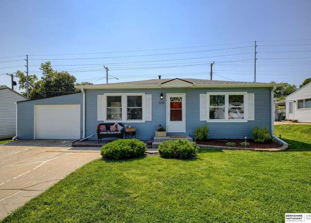 Property at 7336 S 71st Ave, Omaha, NE 68128, 2 beds, 1 bath