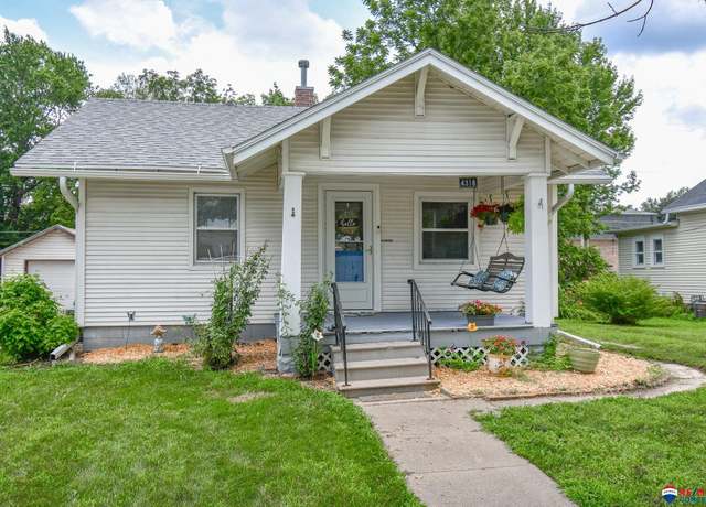 Property at 4318 N 58th St, Lincoln, NE 68507, 2 beds, 1 bath