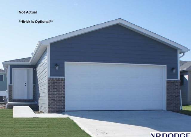 Property at 1236 Pennsylvania Ave, Lincoln, NE 68521, 2 beds, 2 baths