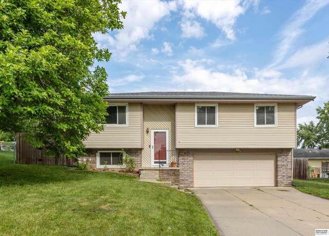 Property at 13308 S 20th Ave, Bellevue, NE 68123, 3 beds, 1.5 baths