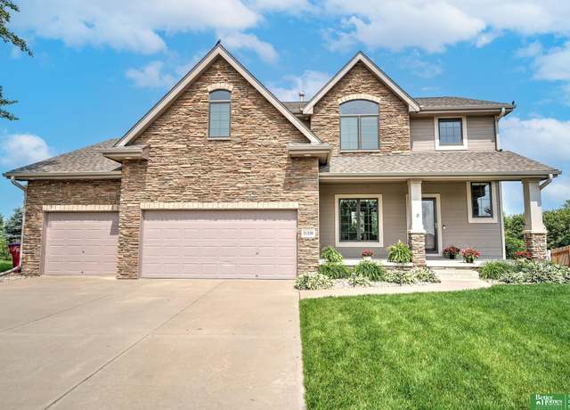 Property at 21336 Blackstone Cir, Gretna, NE 68028, 5 beds, 3.5 baths