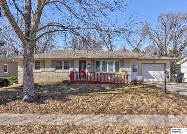 Property at 116 Wesgaye St, Gretna, NE 68028, 3 beds, 2 baths