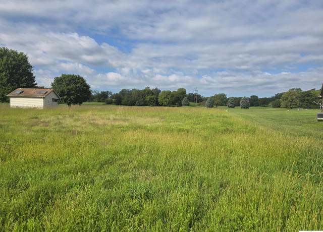Property at 3041 Lakeside Dr, Plattsmouth, NE 68048