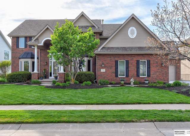 Property at 7354 N 122nd Avenue Circle, Omaha, NE 68142, 4 beds, 4.5 baths