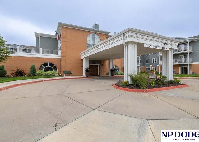 Property at 3001 S 51st Street Court #2207, Lincoln, NE 68506, 2 beds, 2 baths