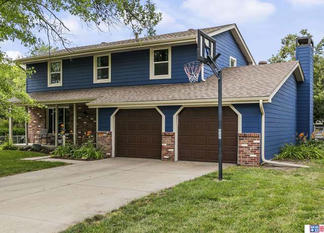 Property at 5431 Danbury Rd, Lincoln, NE 68512, 4 beds, 2.5 baths