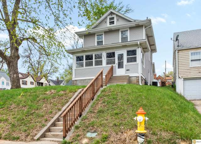 Property at 2902 N 49th St, Omaha, NE 68104, 3 beds, 2 baths