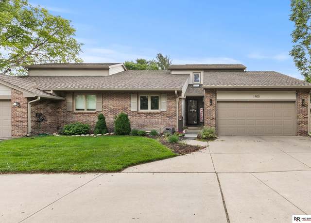 Property at 1900 Lori Ln, Lincoln, NE 68506, 4 beds, 3 baths